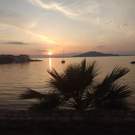 λακεδαιμονία 公寓 *